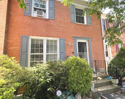 7439 Sabin Dr, Manassas
