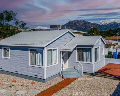 10400 Quill Avenue, Sunland