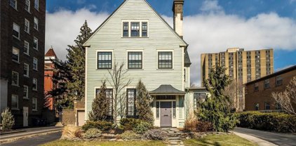 77 Bryant  Street, Buffalo City-140200