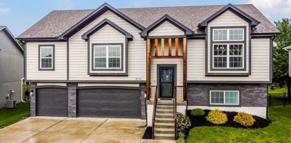 8116 Holly Drive, Blue Springs