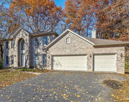 42W114 Retreat Court, St. Charles