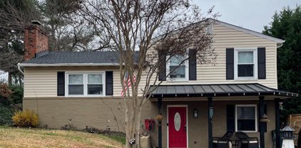 1095 Crestview Dr, Annapolis