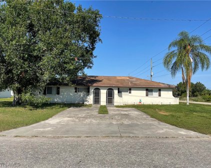 700-702 Gilbert Avenue S, Lehigh Acres