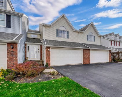 7 N Hill Drive, West Seneca