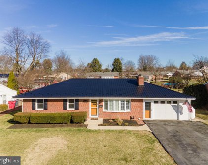 17318 Ontario Dr, Hagerstown
