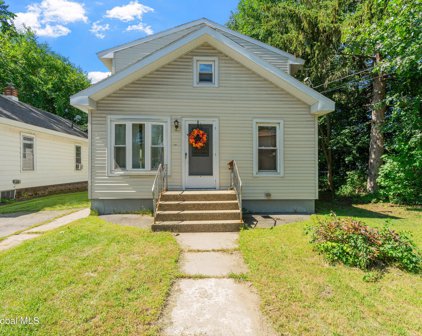 2921 Plunkett Avenue, Rotterdam