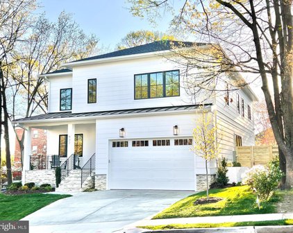 927 N Barton St, Arlington