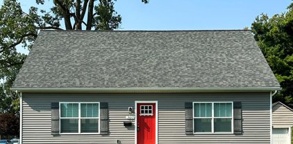 307 E COWAN, Madison Heights