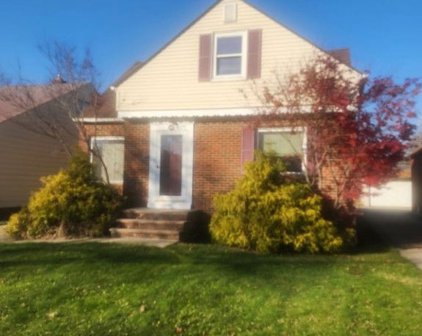 4077 Stonehaven Road, South Euclid