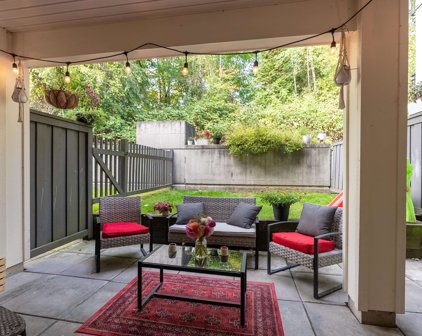4833 Brentwood Drive Unit 203, Burnaby