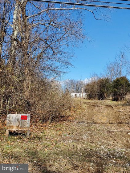 Van Clevesville Rd, Martinsburg