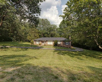 861 Forest Acres Dr, Nashville