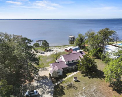 287 Red Barn Road, Freeport