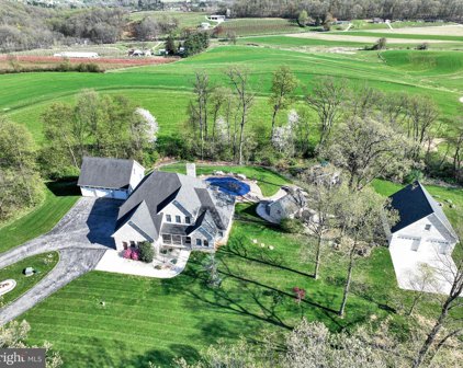 4440 Beards School Rd, Spring Grove