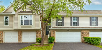 2744 S Embers Lane, Arlington Heights