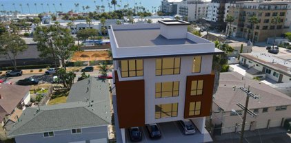 114 S Tremont St, Oceanside