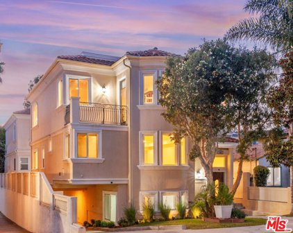 227 N Irena Avenue Unit A, Redondo Beach