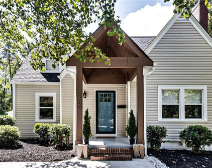 2405 W Friendly Avenue, Greensboro