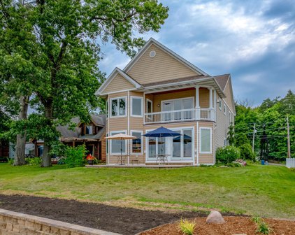 1054 N Eagle Lake Drive, Kalamazoo