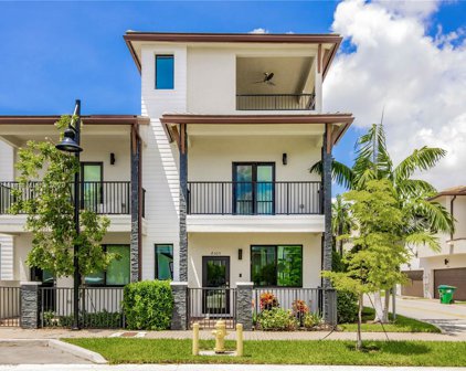 8305 Nw 49th St Unit #N/A, Doral