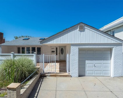 553 Shore Road, Long Beach