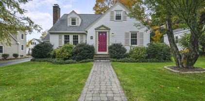 6 Richard Avenue, Shrewsbury