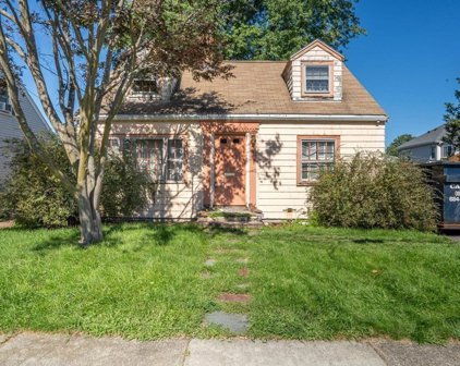 9 Nyack St, Watertown