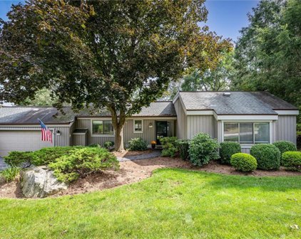 222 Heritage Hills Hills Unit #B, Somers
