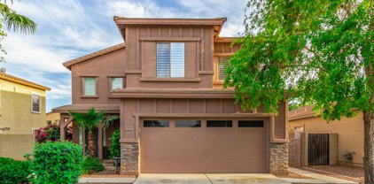 13737 W Country Gables Drive, Surprise