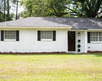 12904 Dixie Hill Drive, Moss Point
