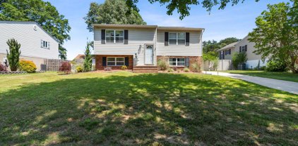 864 Brighton Pl, Glen Burnie