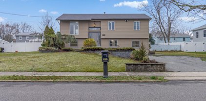 828 Ross Street, Toms River