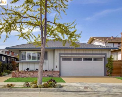 1353 Eastshore Dr, Alameda