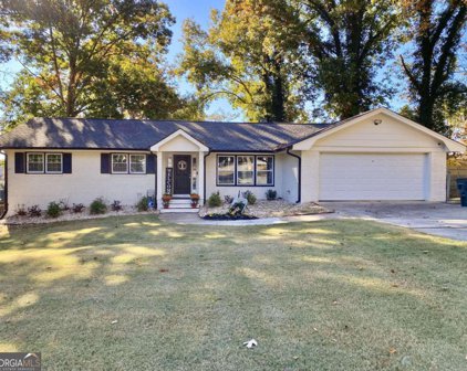 497 Dicks Court NW, Lilburn