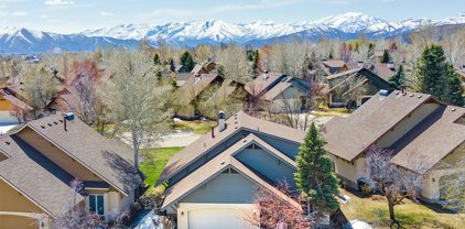 35 W Oberland Court, Midway