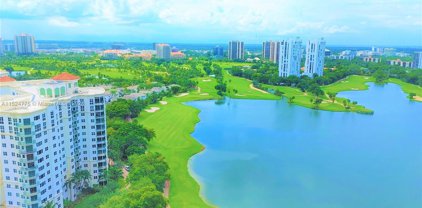 20185 E Country Club Dr Unit #2505, Aventura