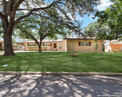 322 Killarney Dr, San Antonio