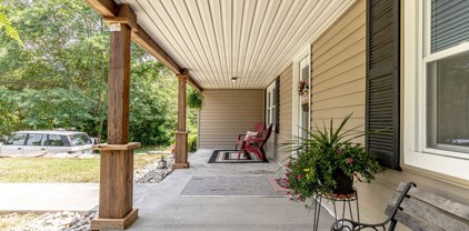 7612 Beechdale Rd, Crestwood