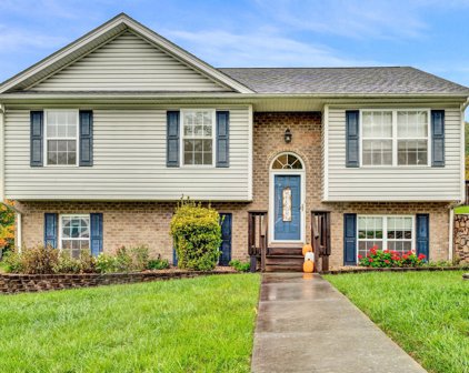 1903 Connors  Ct, Salem