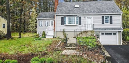5 Kent Drive, Hudson