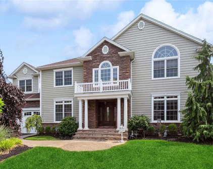 110 Shoreham Road, Massapequa