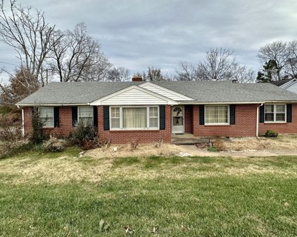 925 W W Albert Gallatin Ave, Gallatin