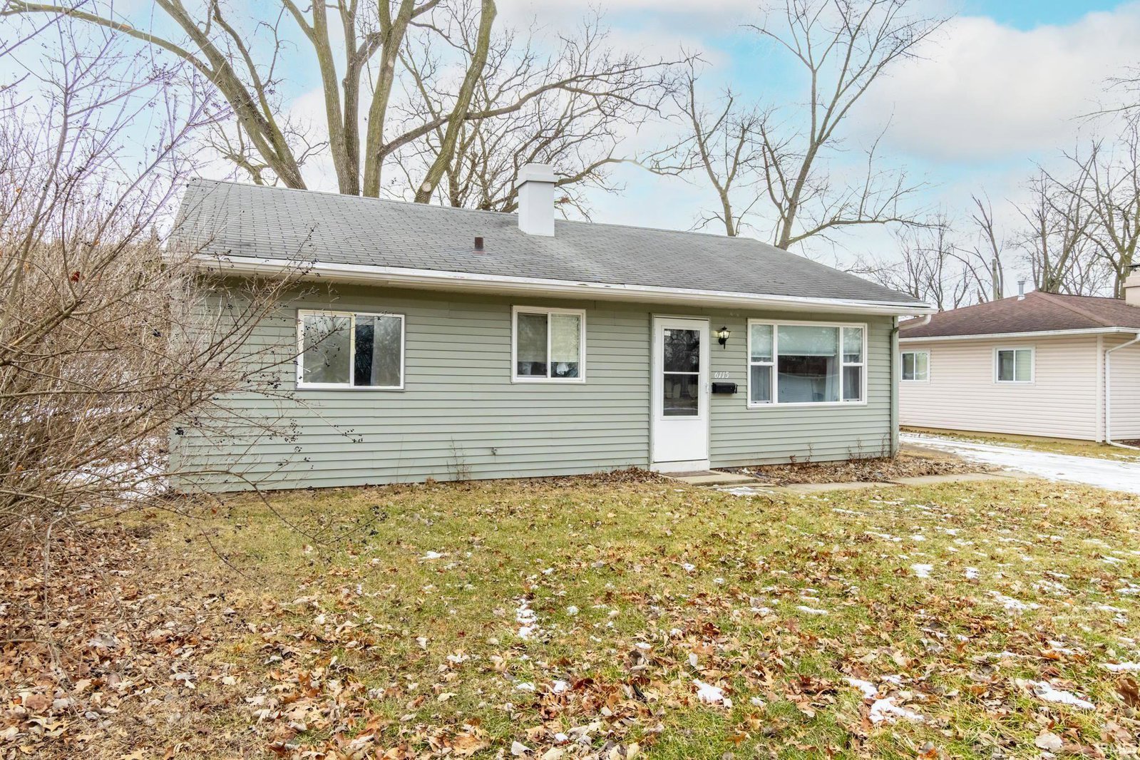 6115 Kent Rd, Fort Wayne