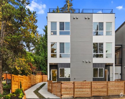 1207 NE 104th Street Unit #C, Seattle