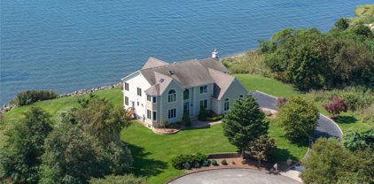 25 Skyhaven Drive, E. Patchogue