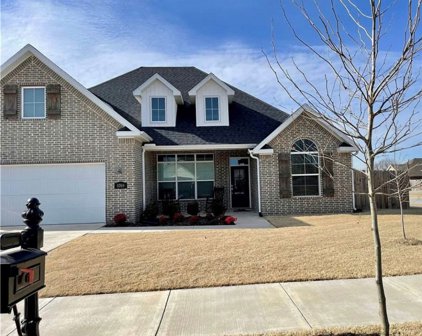 5769 W Cane Hill  Drive, Fayetteville
