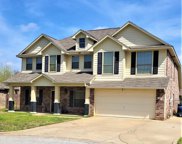 307 Park View, Whitehouse image