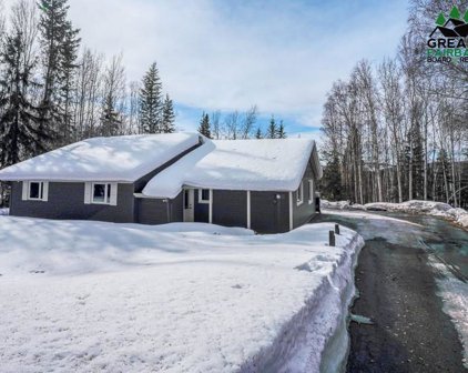 709 Wanda Drive, North Pole