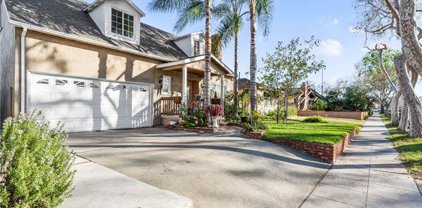 3242 Lewis Avenue, Signal Hill