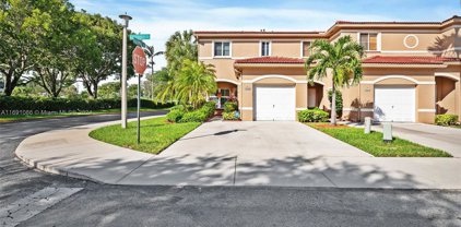 7981 S Southwood Cir, Davie